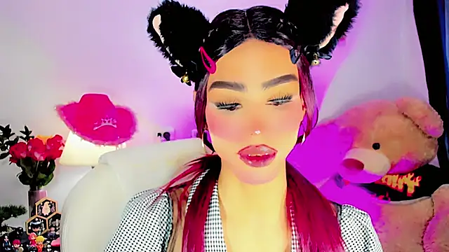 Snapshot of dollswit01 chatting on 02.16.25 dollswit01 online show from 02.16.25