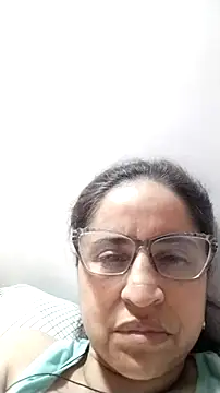 Yaya    11 online show from 10.29.25