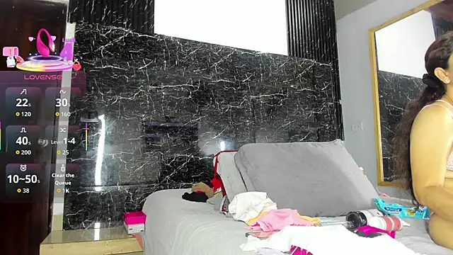 Yaya    11 online show from 12.04.25