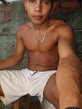 Snapshot of alex_candela chatting on 11.24.25 alex candela online show from 11.24.25