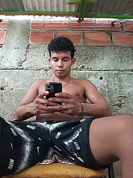 Snapshot of alex_candela chatting on 11.27.25 alex candela online show from 11.27.25