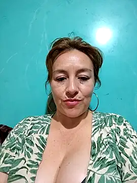 Snapshot of sussy_185 chatting on 03.20.25 sussy 185 online show from 03.20.25