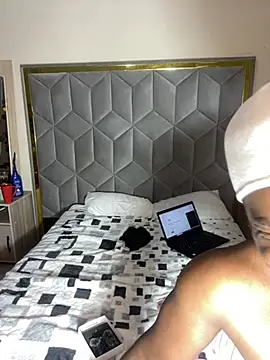 PuddingHotPot online show from 04.28.26