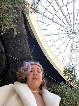 SuzieMurray online show from 12.20.24