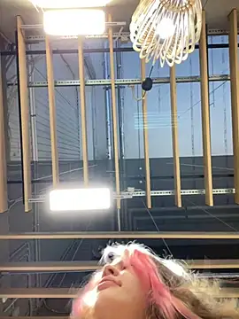 SuzieMurray online show from 01.29.25