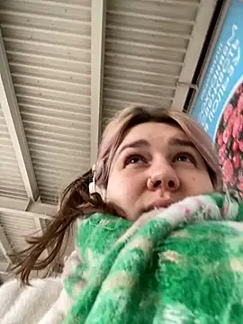 SuzieMurray online show from 02.22.25