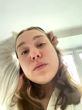 SuzieMurray online show from 09.15.25