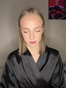 Snapshot of CaseyStar chatting on 12.21.24 CaseyStar online show from 12.21.24