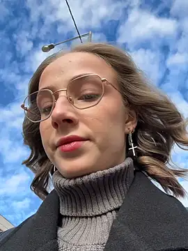 Snapshot of CaseyStar chatting on 01.07.25 CaseyStar online show from 01.07.25