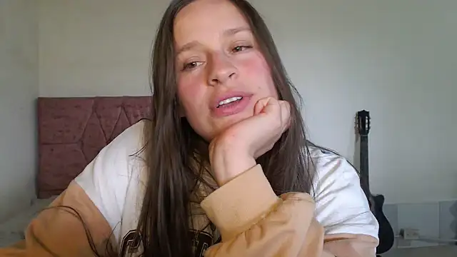Snapshot of Serenity chatting on 06.29.26 Serenity online show from 06.29.26