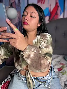 Im Little online show from 04.05.26