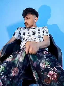 charlesss19 online show from 03.20.25