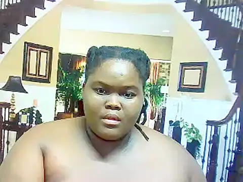 Snapshot of EbonyHotBuns chatting on 02.24.25 EbonyHotBuns online show from 02.24.25