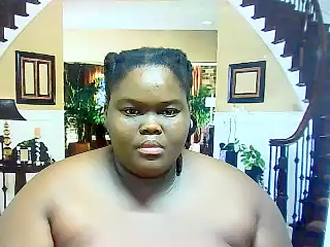 Snapshot of EbonyHotBuns chatting on 02.24.25 EbonyHotBuns online show from 02.24.25