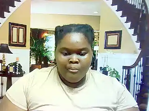 Snapshot of EbonyHotBuns chatting on 02.27.25 EbonyHotBuns online show from 02.27.25