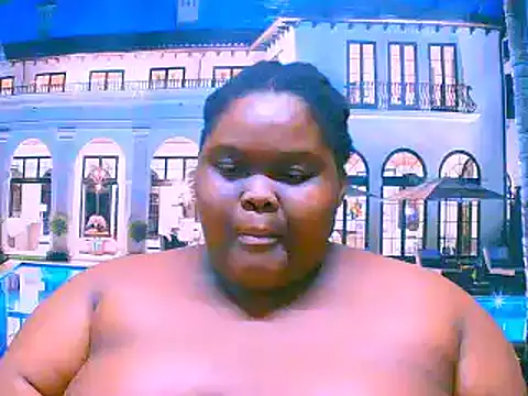 Snapshot of EbonyHotBuns chatting on 10.02.25 EbonyHotBuns online show from 10.02.25