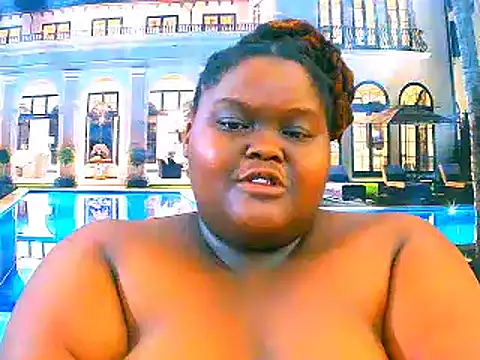 Snapshot of EbonyHotBuns chatting on 02.11.26 EbonyHotBuns online show from 02.11.26