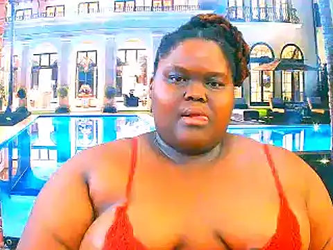 Snapshot of EbonyHotBuns chatting on 02.14.26 EbonyHotBuns online show from 02.14.26