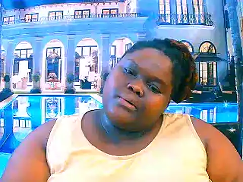 Snapshot of EbonyHotBuns chatting on 02.15.26 EbonyHotBuns online show from 02.15.26