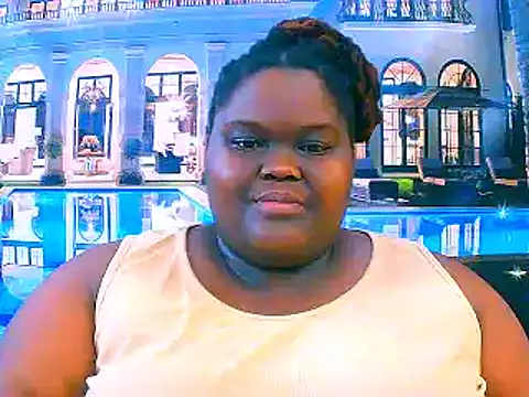 Snapshot of EbonyHotBuns chatting on 02.16.26 EbonyHotBuns online show from 02.16.26