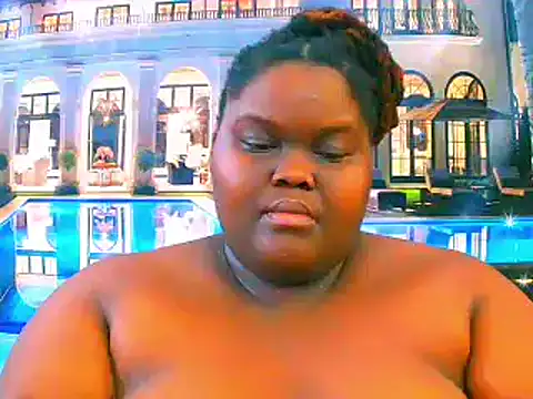 Snapshot of EbonyHotBuns chatting on 02.16.26 EbonyHotBuns online show from 02.16.26