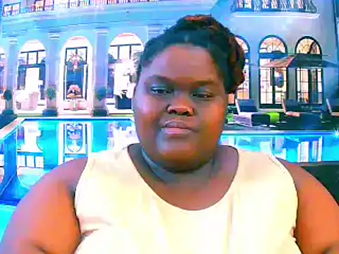 Snapshot of EbonyHotBuns chatting on 02.17.26 EbonyHotBuns online show from 02.17.26