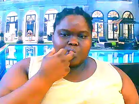 Snapshot of EbonyHotBuns chatting on 02.19.26 EbonyHotBuns online show from 02.19.26