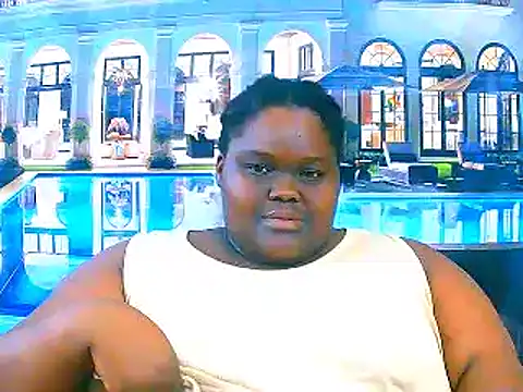 Snapshot of EbonyHotBuns chatting on 02.25.26 EbonyHotBuns online show from 02.25.26