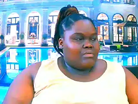 Snapshot of EbonyHotBuns chatting on 03.24.26 EbonyHotBuns online show from 03.24.26