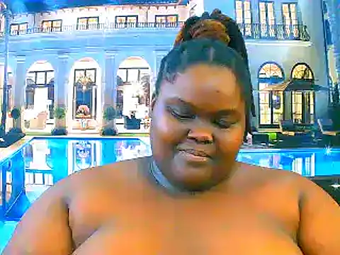 Snapshot of EbonyHotBuns chatting on 04.03.26 EbonyHotBuns online show from 04.03.26