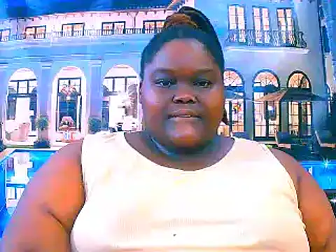 Snapshot of EbonyHotBuns chatting on 04.07.26 EbonyHotBuns online show from 04.07.26