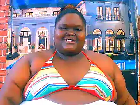 Snapshot of EbonyHotBuns chatting on 04.13.26 EbonyHotBuns online show from 04.13.26