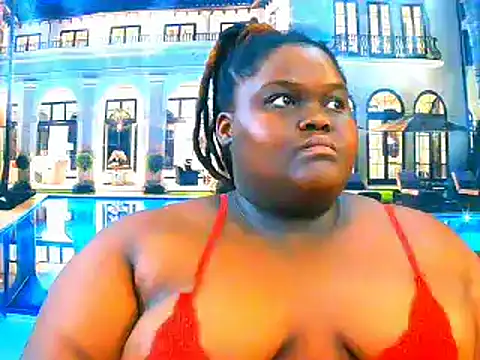 Snapshot of EbonyHotBuns chatting on 04.21.26 EbonyHotBuns online show from 04.21.26