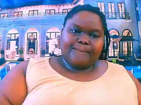 Snapshot of EbonyHotBuns chatting on 05.09.26 EbonyHotBuns online show from 05.09.26