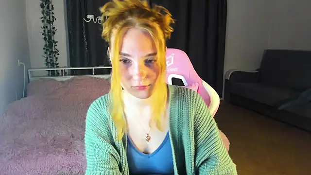 ReddHotPipper online show from 12.03.24