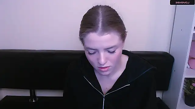 MissOliviaa  online show from 01.03.25