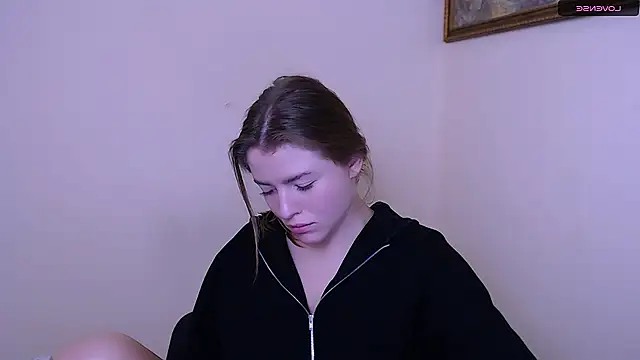 MissOliviaa  online show from 01.18.25