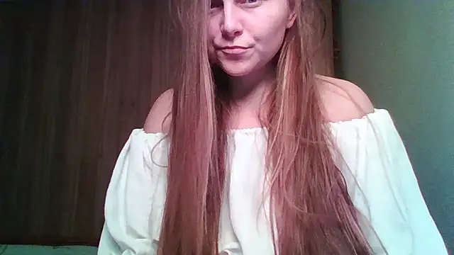 Snapshot of Evasapples chatting on 02.03.26 Evasapples online show from 02.03.26