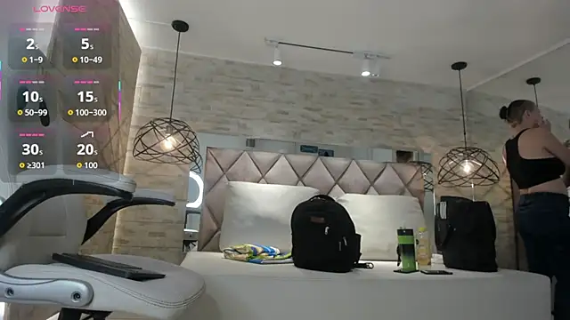 dorothy vegga online show from 10.06.25