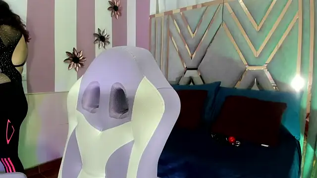 maria paulac online show from 12.19.24