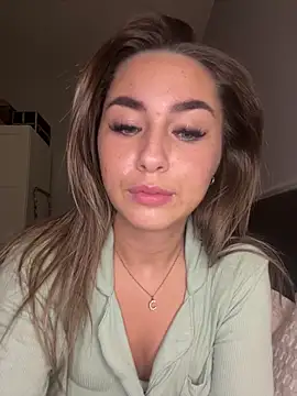 Snapshot of clobunny10 chatting on 02.17.26 clobunny10 online show from 02.17.26