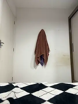 Maduanne online show from 02.01.25