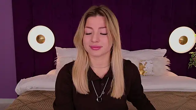 HelenaMorgan online show from 11.05.25