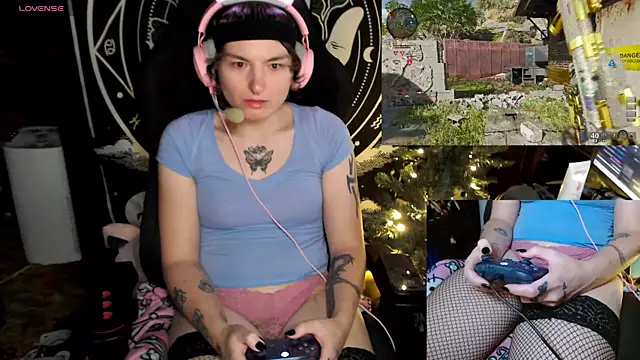 BrandiWRLD 999 online show from 12.16.24