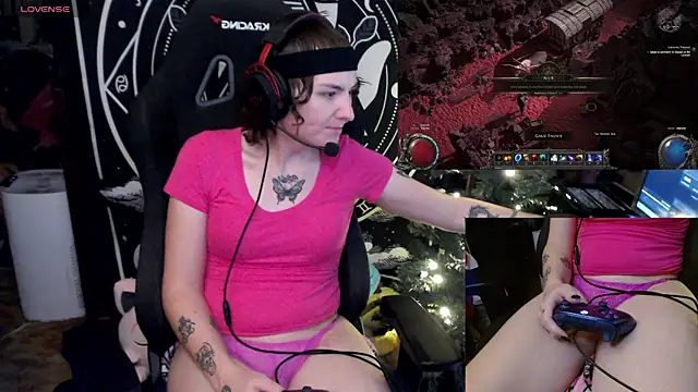 BrandiWRLD 999 online show from 12.25.24