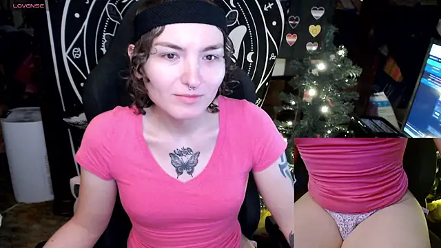 BrandiWRLD 999 online show from 12.27.24