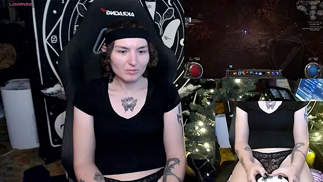 BrandiWRLD 999 online show from 01.04.25