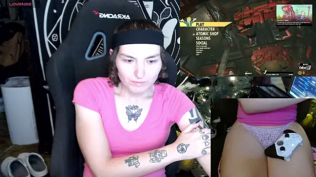 BrandiWRLD 999 online show from 01.09.25