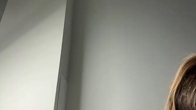 elisa moon online show from 01.14.25