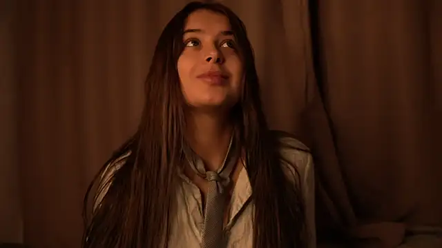 elisa moon online show from 10.11.25